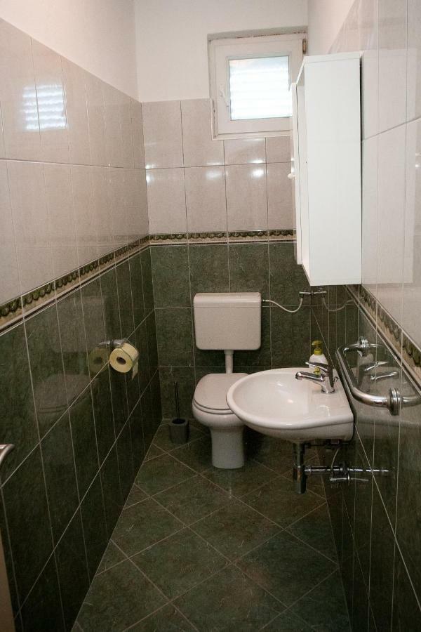 Apartman Ana Radovin Exterior photo